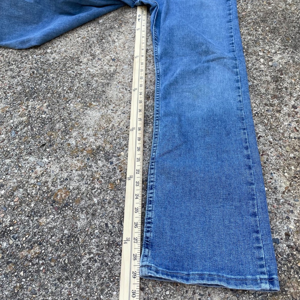 Lee Regular Fit Blue Denim Jeans Straight Leg Medium Wash Mens Size 31 - Picture 7 of 8